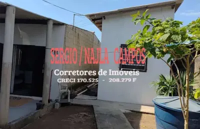 Vendo duas casas no porto novo proximo a praça de eventos.