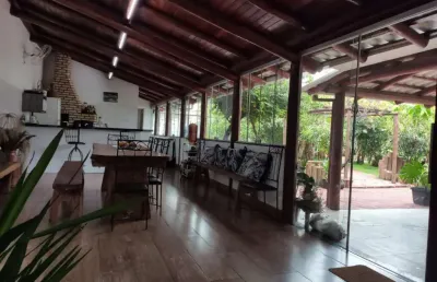 Casa com 5 quartos à venda na rua palmeiras, colonial, contagem por r$ 1.200.000
