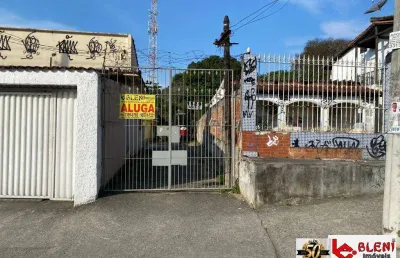 Casa em vila residencial com 1 quarto em santa cruz- rj
