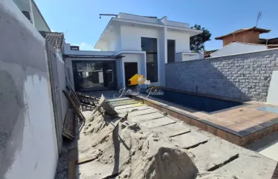 Casa linear com 3 quartos sendo 1 suíte a venda no bairro recreio em rio das ostras