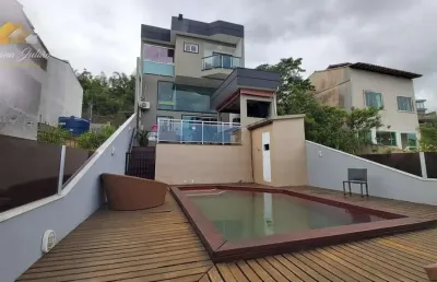 Casa triplex em alto padrão com 3 quartos sendo 1 suíte a venda no bairro jardim guanabara em macaé rj