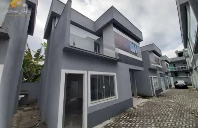 Casa duplex com 2 quartos sendo 1 suíte a venda no bairro âncora em rio das ostras rj