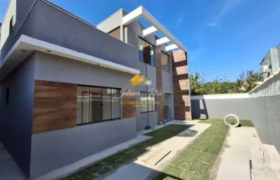 Casa duplex com 3 quartos sendo 1 suíte a venda no bairro costazul em rio das ostras rj