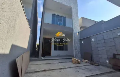 Casa duplex com 3 quartos sendo 1 suíte a venda no vale das palmeiras em macaé rj