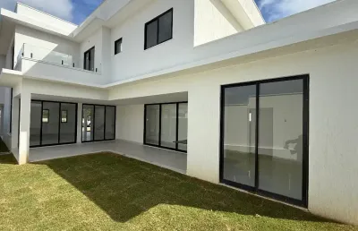 Casa duplex recem construida no yby natureza - 4 suites - pronta