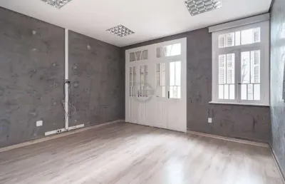 Casa comercial para alugar na rua vinte e quatro de outubro, 1435, auxiliadora, porto alegre por r$ 7.000