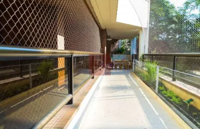 Apartamento duplex c/ 284m², 4 dormitórios sendo 2 suítes.