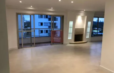 Apartamento c/ 195m², 4 dormitórios sendo 3 suítes, 3 vagas.