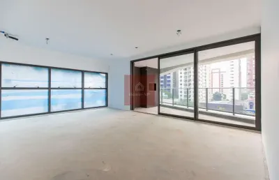 Apartamento com 153m², 3 suítes, 2 vagas na vila olimpia