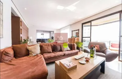 Apartamento com 4 dormitórios, 2 suítes, 4 vagas e com 220m² -  moema
