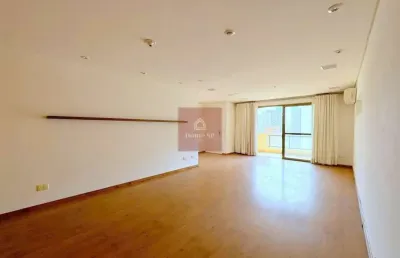 Excelente apartamento com 131m², 3 dormitórios, sendo 1 suíte, 2 vagas + depósito.