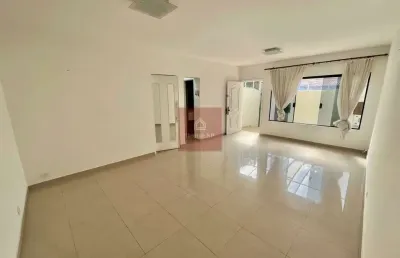 Casa sobrado 375m² 3suites 3vagas churrasqueira e piscina
