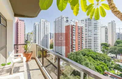 Apartamento tipo para venda com 4 quartos, sendo 1 suíte, 185m²