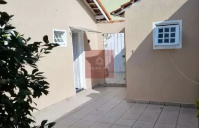 Casa a venda na vila clementino, aceita permuta com apartamento no bairro.