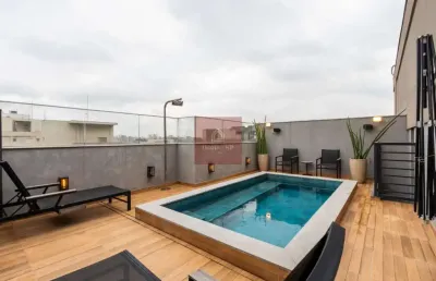 Cobertura duplex com amplo espaço de lazer, piscina e churrasqueira
