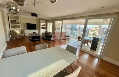 Apartamento com 3 quartos para alugar na Rua Doutor Renato Paes de Barros, --, Itaim Bibi, São Paulo