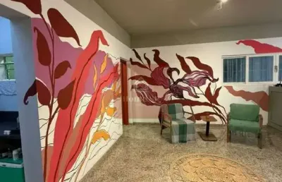 Moema pássaros, casa com 5 salas, 3 banheiros , 2 vagas, uso misto