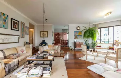 Ótimo apartamento alto padrão, 4 suítes, 4 vagas, 242 m2 em excelente  localização