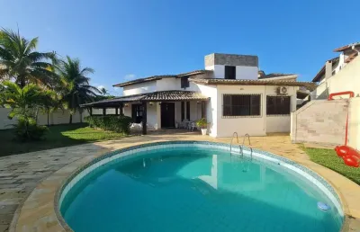 Linda casa terrea 3/4 sendo 1 suíte em vilas do atlântico