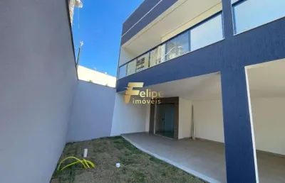 Casa duplex localizada a 500 metros da praia - santa mônica / es