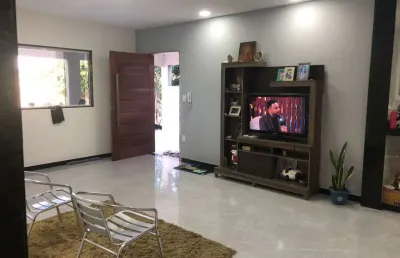 Casa com 3 quartos à venda no fátima cidade jardim, guarapari  por r$ 550.000