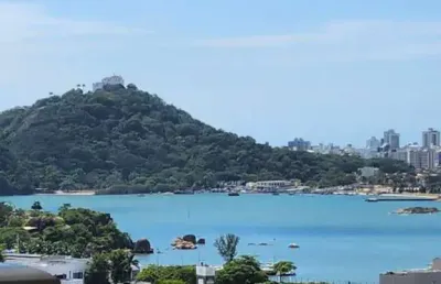 Apartamento com vista para a baia de vitória na enseada do suá.