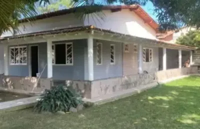 Casa à venda na ponta da fruta com 3 quartos sendo 1 suíte