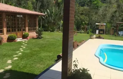 Maravilhoso sitio para toda a família em domingos martins / es