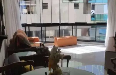 Maravilhoso apartamento com vista para o mar na praia da costa / es