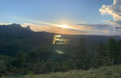 Tenha sua chácara em pedra azul com vista permanente para pedra do lagarto.