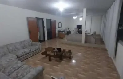 Maravilhoso apartamento com 4 quartos no centro de guarapari