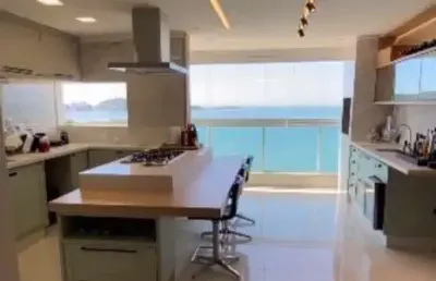 Apartamento finamente mobiliado na praia do morro / guarapari - es