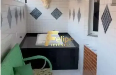 Que tal morar em um apartamento espaçoso, com 2 quartos, sendo 1 suíte, 2 salas, 2 banheiros e 80,00 m2 de área, além de uma vaga de garagem e área externa lateral?
