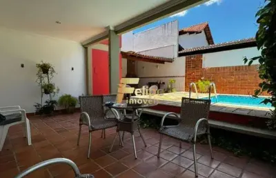 Casa duplex, espaçosa e localização privilegiada na mata da praia!!