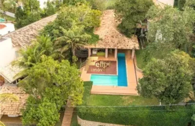 Vende casa duplex em condomínio de luxo em guarapari, situado no condomínio mais exclusivo do estado!!