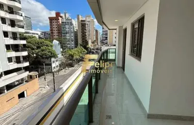Apartamento de 3 quartos localizado na deslumbrante praia da costa!