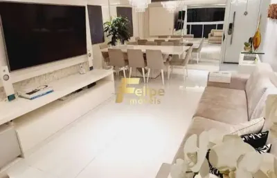 Luxuoso apartamento de 03 quartos de frente para o mar em jardim camburi.