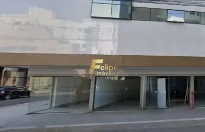 Excelente oportunidade de locação de ponto comercial próximo à praia!