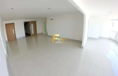 Apartamento exclusivo na praia do canto com ótima localização!
