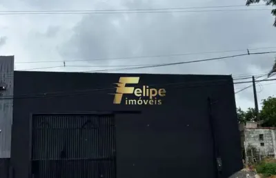 Galpão comercial  com 600m² em avenida estratégica para locação.