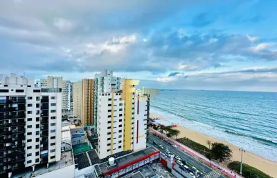 Prepare-se para conhecer sua casa suspensa, são 345 m2 de muito charme com vista para o mar.