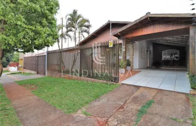 Excelente casa no jardim aporã, com linda área de lazer com piscina