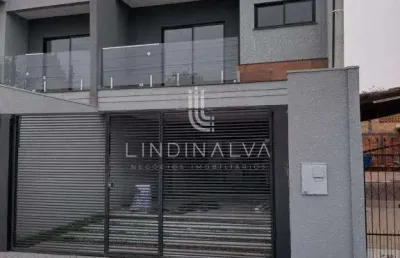 Sobrado no três bandeiras, com suíte, 2 quartos e espaço gourmet - recém construído