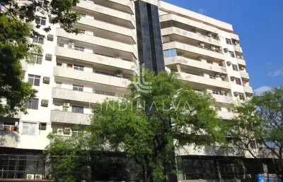 Cobertura do ed. pietro angelo com 3 suítes, 3 salas, amplo terraço com espaçou gourmet - no centro