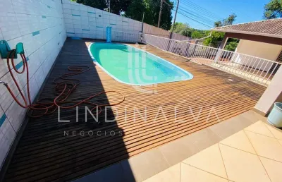 Casa com piscina, área gourmet e 6 vagas de garagem à venda em foz do iguaçu