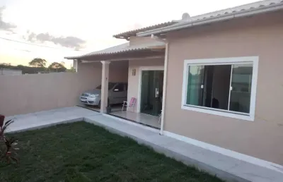 Casa em condomínio fechado com 2 quartos à venda na Estrada Emb. São Vicente, 60, Fazendinha, Araruama