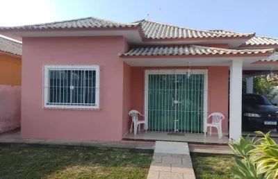 Casa com 2 quartos à venda na Rua Roseliz, 90, Pontinha, Araruama