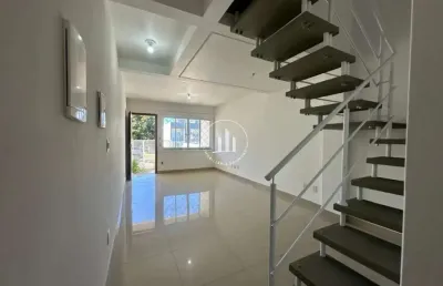 Casa em condomínio fechado com 2 quartos à venda na Rua dos Pirilampos, 48, Sertão do Maruim, São José