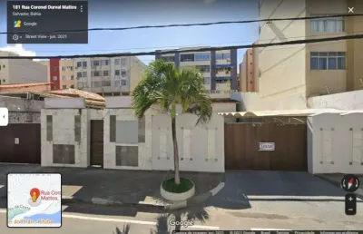 Oportunidade área de 700m² com galpão de 400m²- 15 vagas de garagem - costa azul