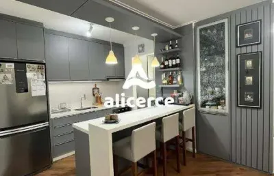 Apartamento com móveis planejados próximo a beira mar